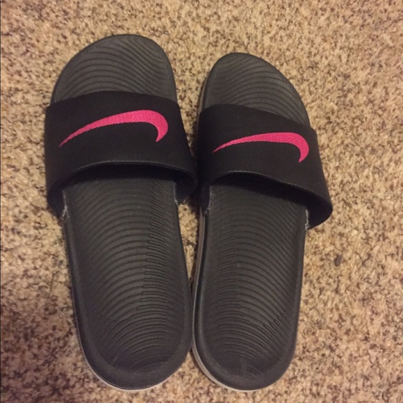 Nike Sandals - Picture 2 of 8